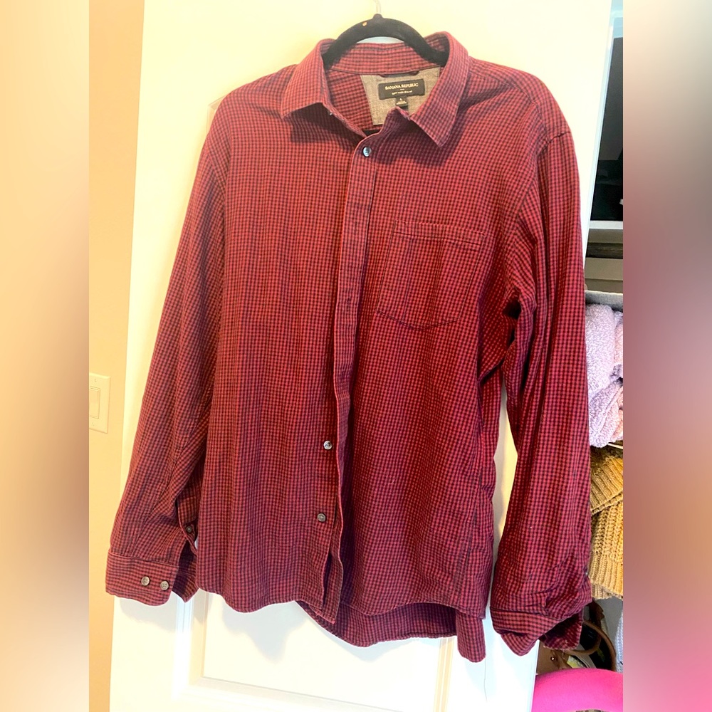 Banana Republic Men’s long sleeve Polo shirt